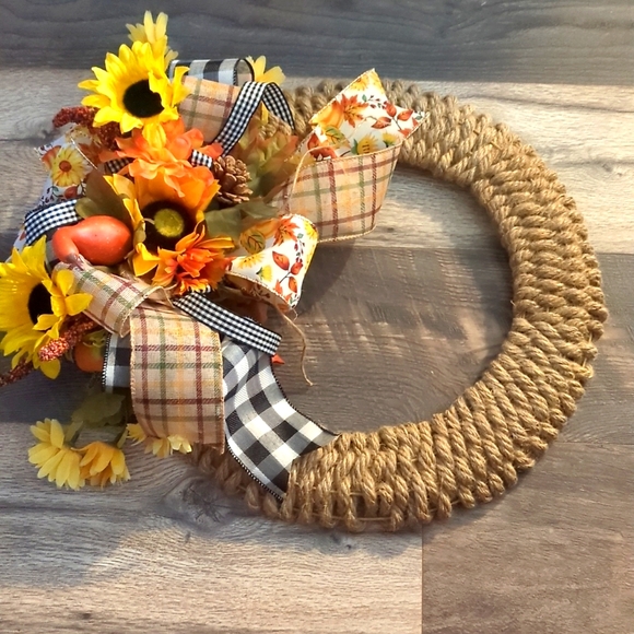 SIPP Addition Autumn Wreath - Picture 7 of 10